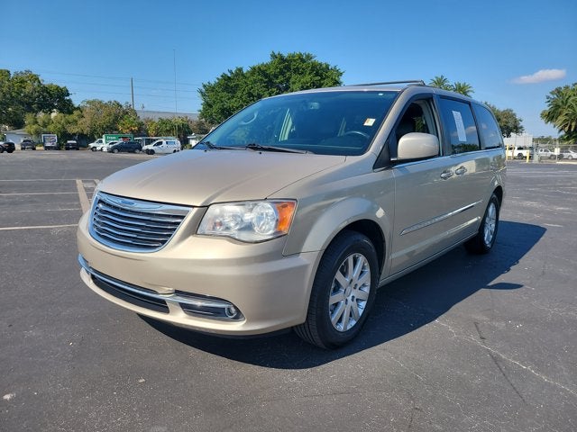 2014 Chrysler Town & Country Touring