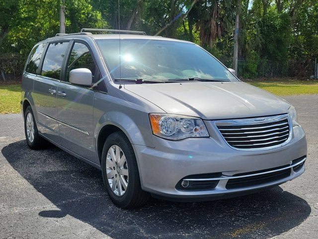 2014 Chrysler Town & Country Touring