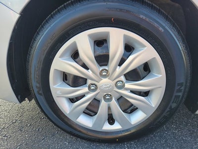 2020 Hyundai Accent SE