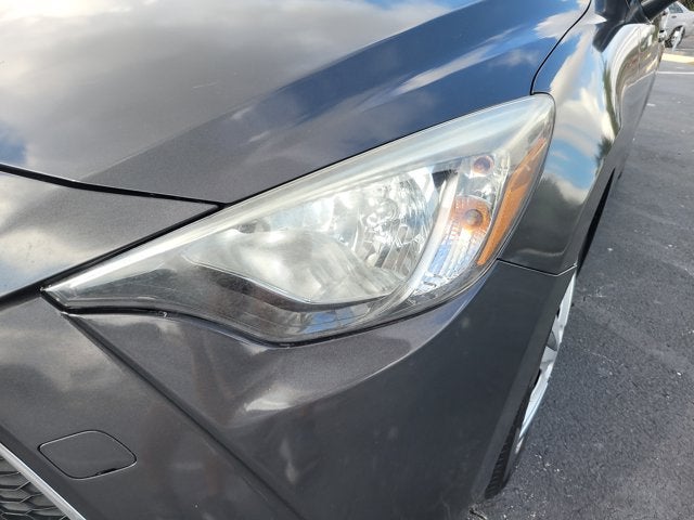 2019 Toyota Yaris Sedan Base