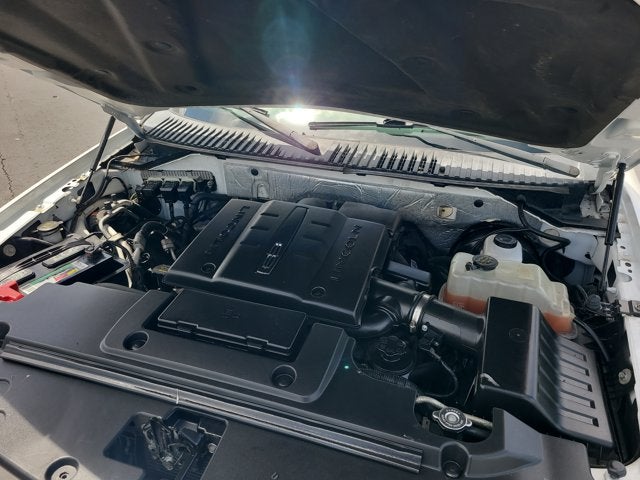 2013 Lincoln Navigator 2WD 4dr
