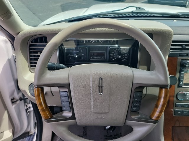 2013 Lincoln Navigator 2WD 4dr