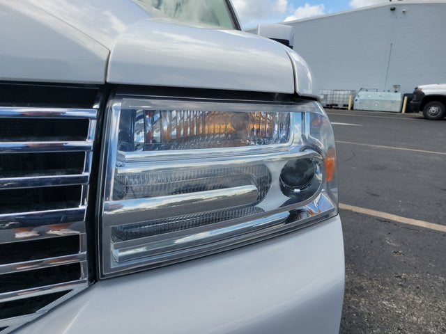 2013 Lincoln Navigator 2WD 4dr
