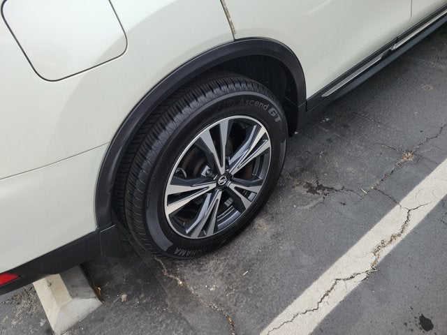 2017 Nissan Rogue SL