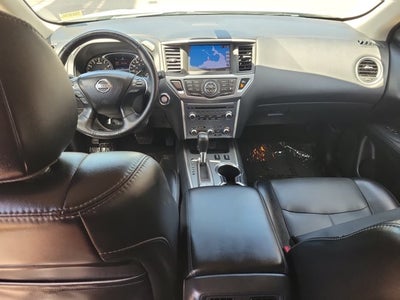 2020 Nissan Pathfinder SL