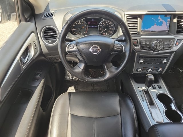 2020 Nissan Pathfinder SL
