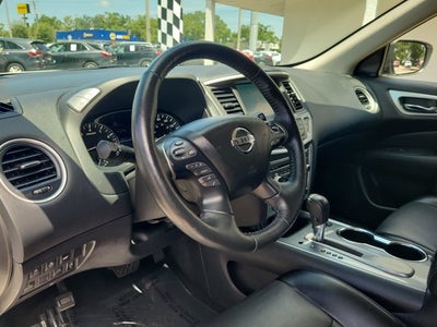 2020 Nissan Pathfinder SL