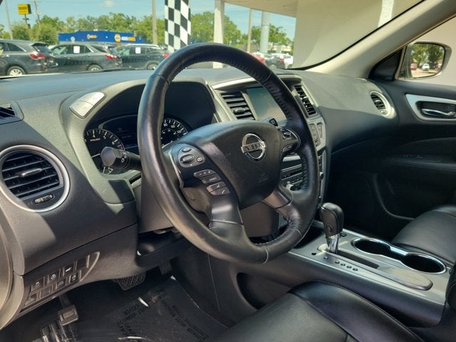 2020 Nissan Pathfinder SL