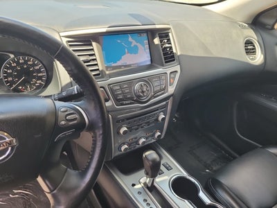 2020 Nissan Pathfinder SL