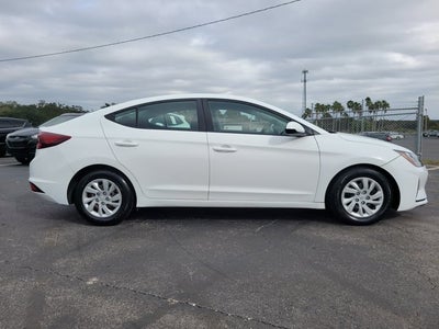 2020 Hyundai Elantra SE