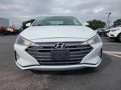 2020 Hyundai Elantra SE