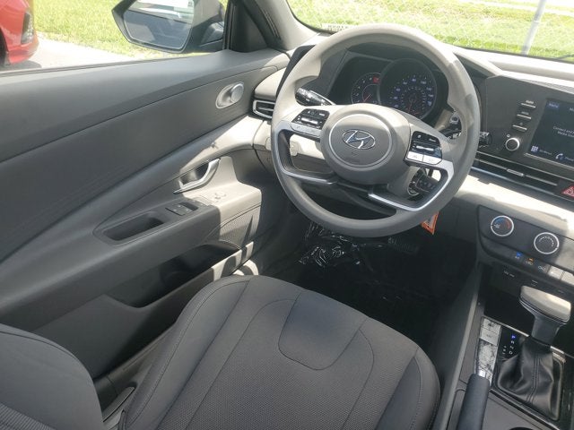 2021 Hyundai Elantra SE