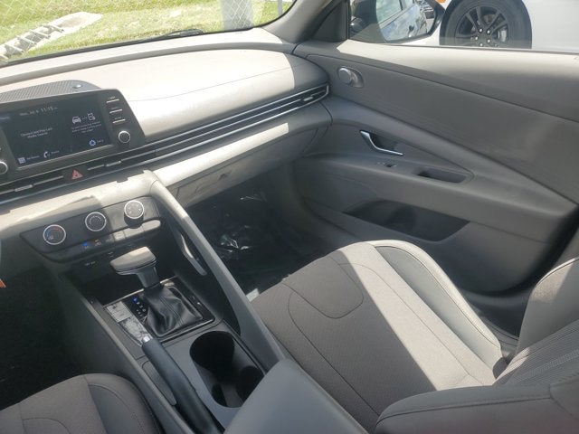 2021 Hyundai Elantra SE