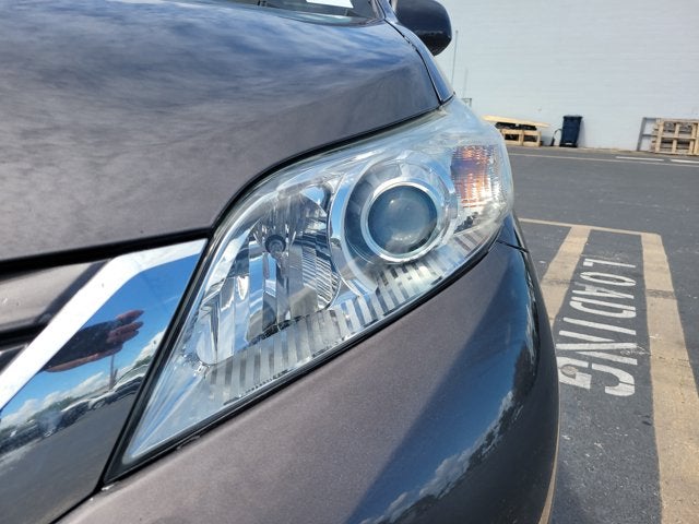 2015 Toyota Sienna Base