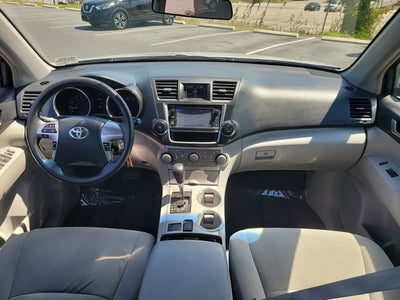 2013 Toyota Highlander Base