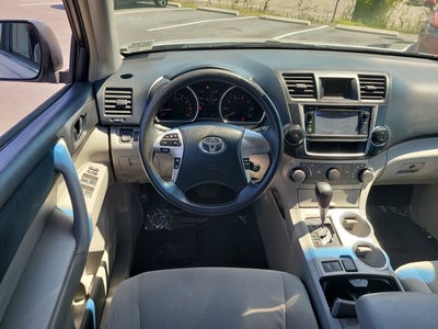 2013 Toyota Highlander Base