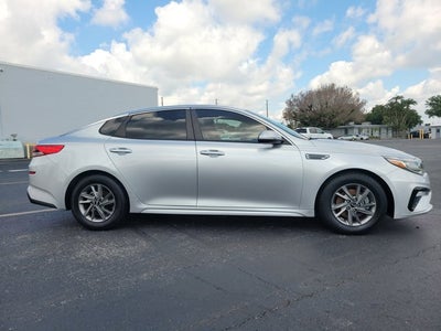 2019 Kia Optima LX