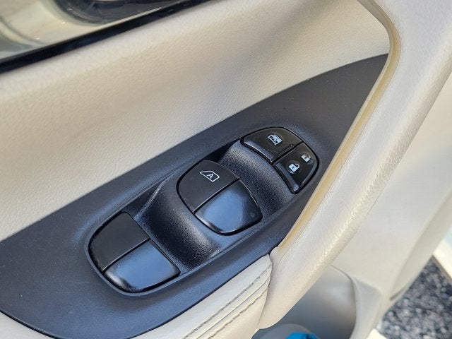 2017 Nissan Rogue Sport SL - Photo 17