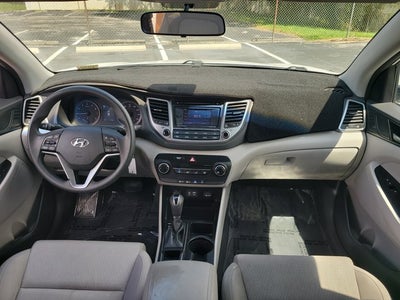 2016 Hyundai Tucson SE