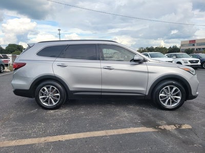 2017 Hyundai Santa Fe SE