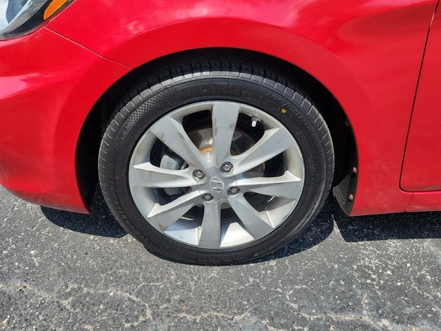 2013 Hyundai Accent SE