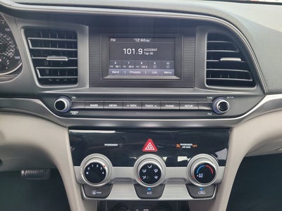 2019 Hyundai Elantra SE