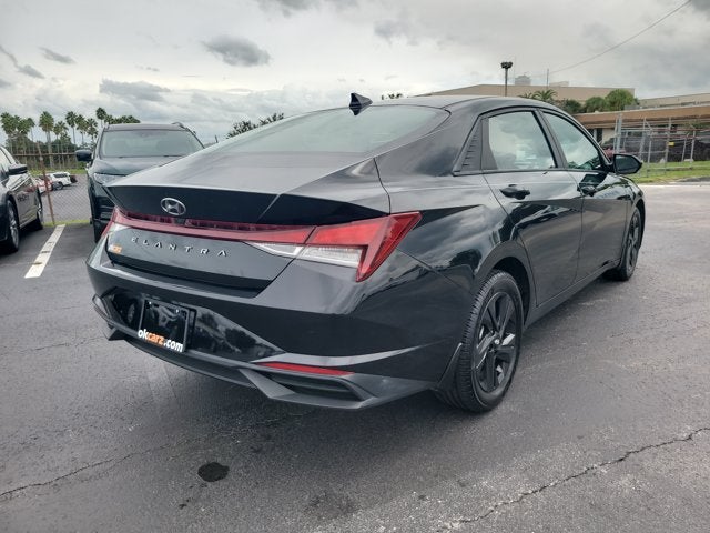 2022 Hyundai Elantra SEL