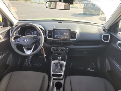 2022 Hyundai Venue SE