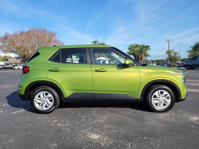 2022 Hyundai Venue SE