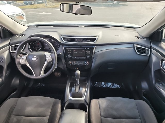 2016 Nissan Rogue Base