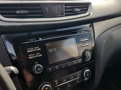 2016 Nissan Rogue Base