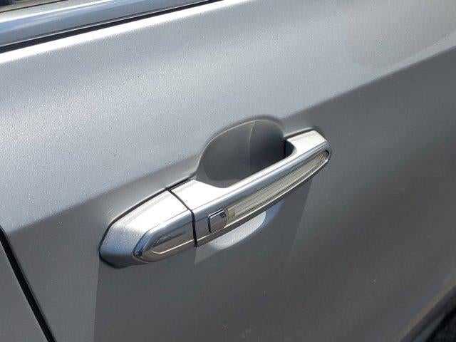 2019 Cadillac XT4 FWD Premium Luxury