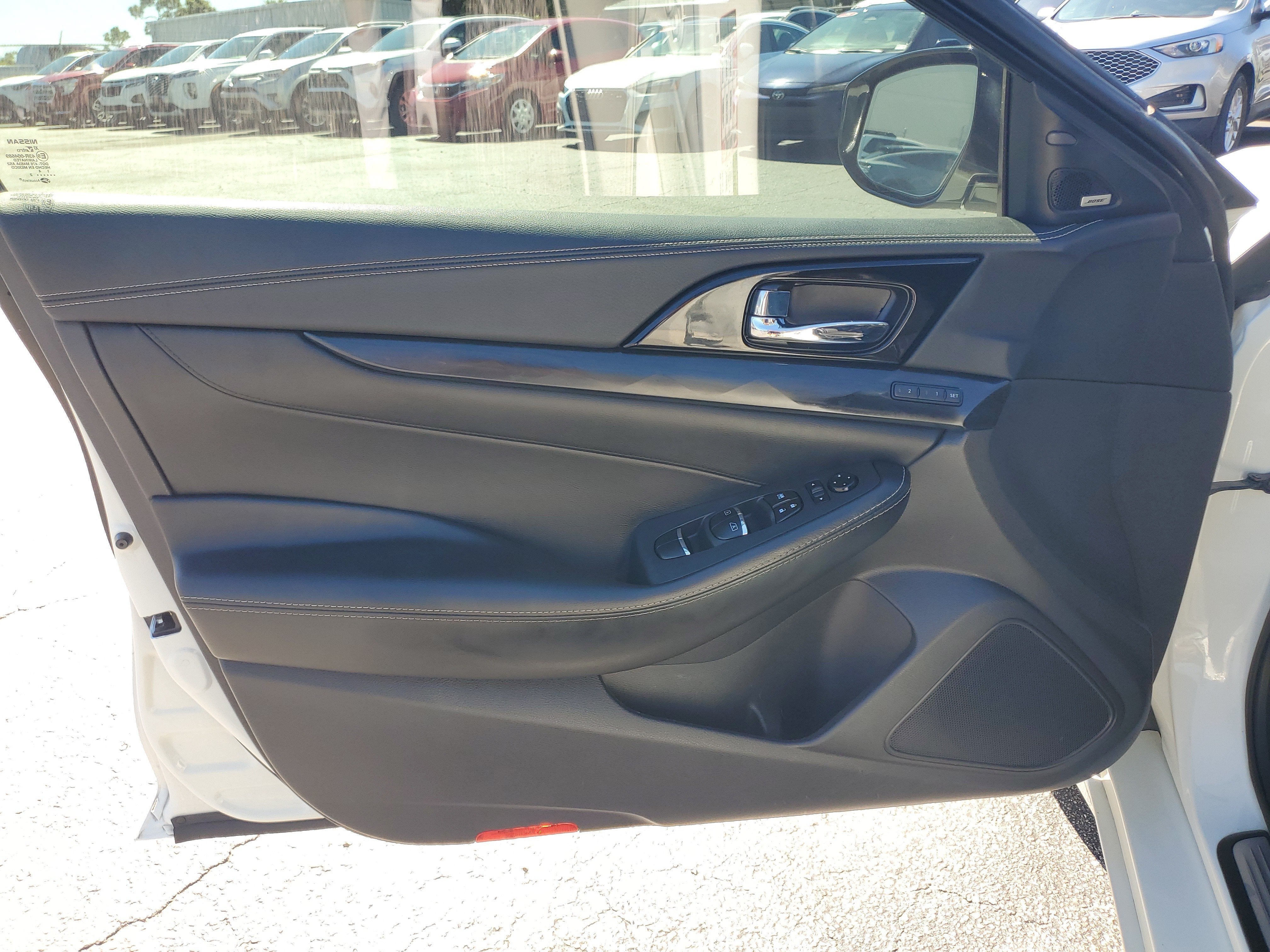 2022 Nissan Maxima Platinum