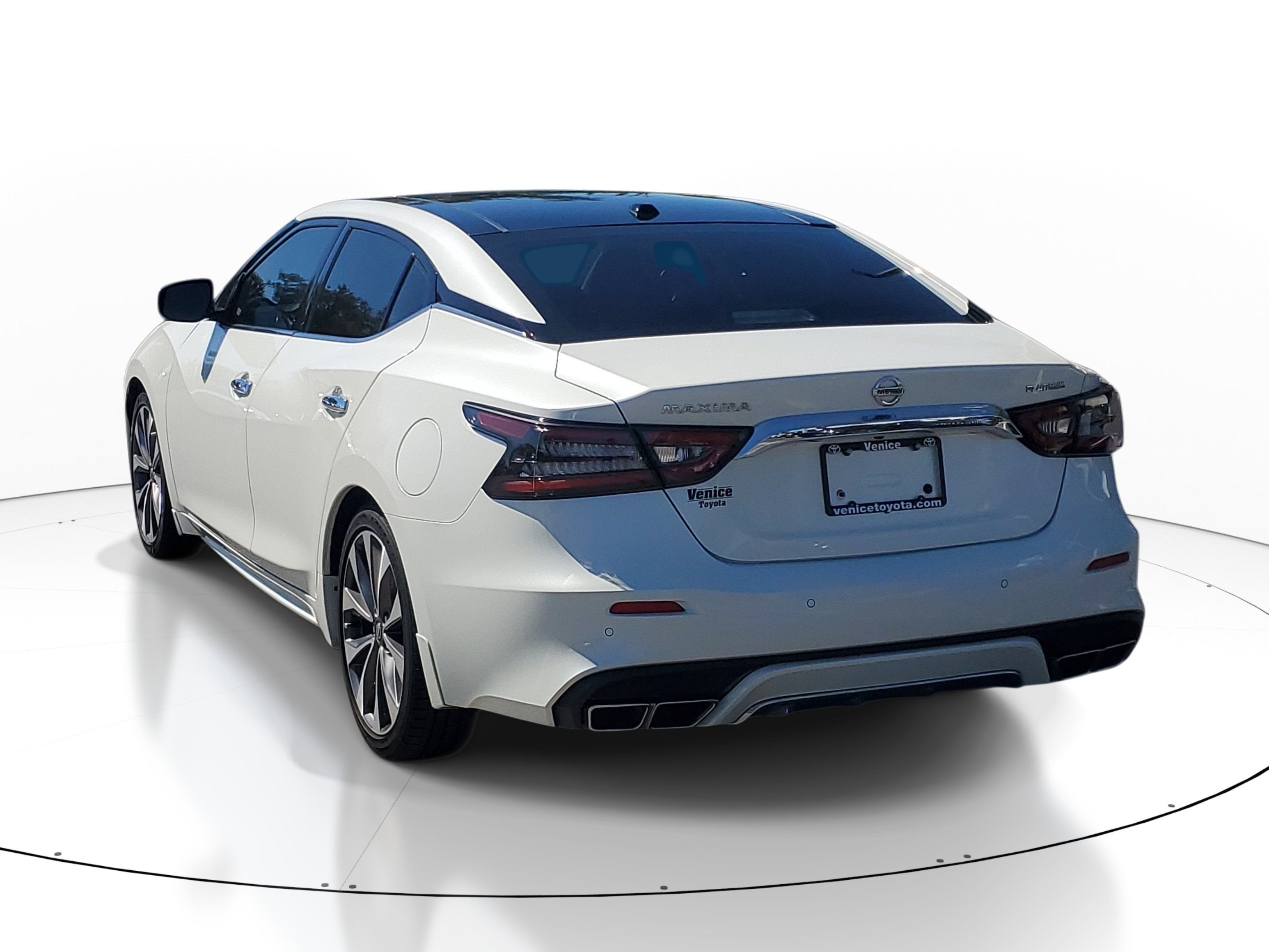 2022 Nissan Maxima Platinum