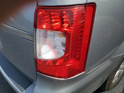 2016 Chrysler Town & Country Touring