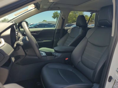 2024 Toyota RAV4 XLE Premium