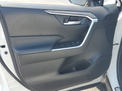 2020 Toyota RAV4 Hybrid XLE