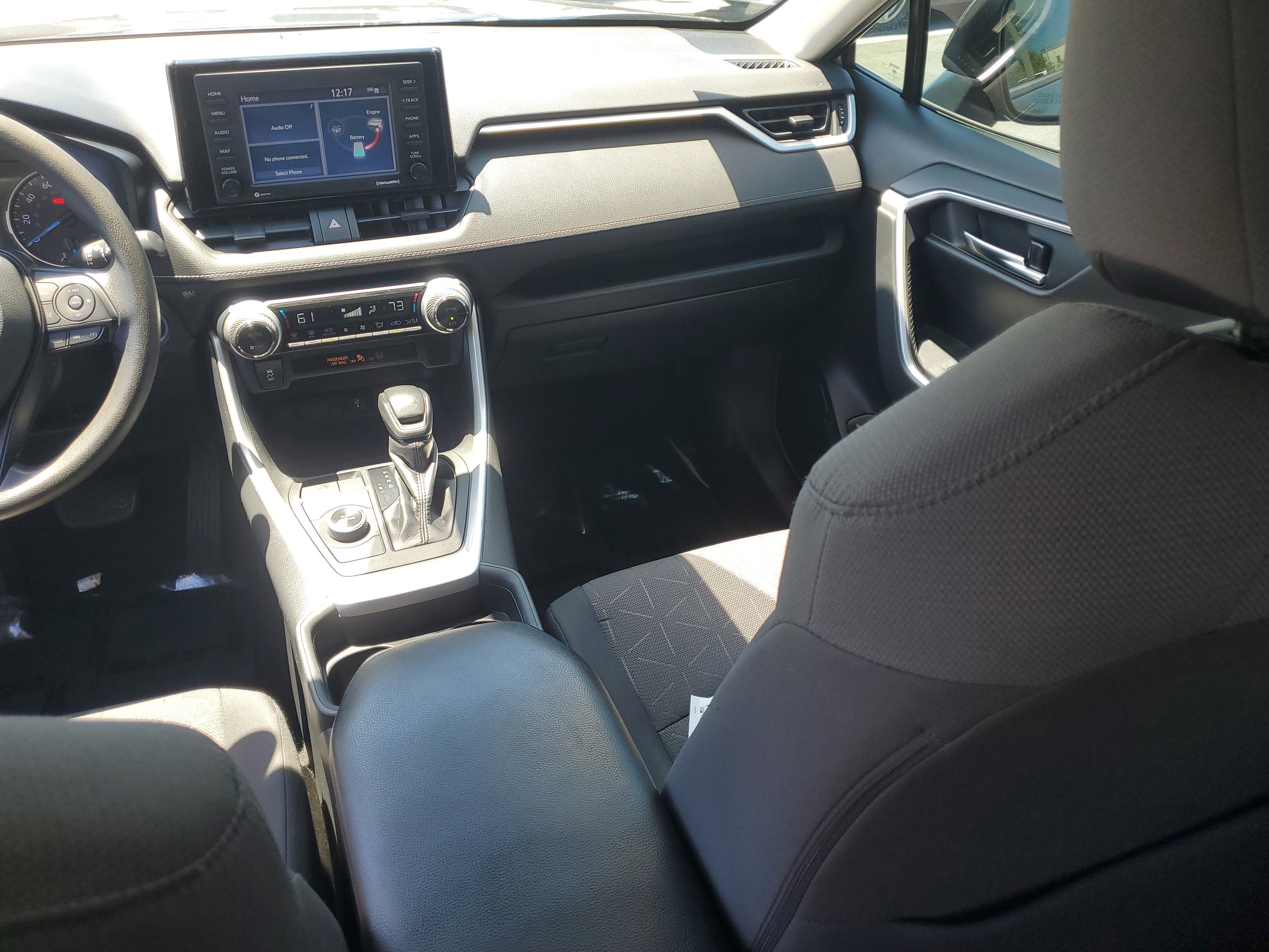 2020 Toyota RAV4 Hybrid XLE