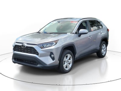 2020 Toyota RAV4 XLE