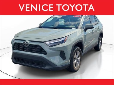 2022 Toyota RAV4 XLE