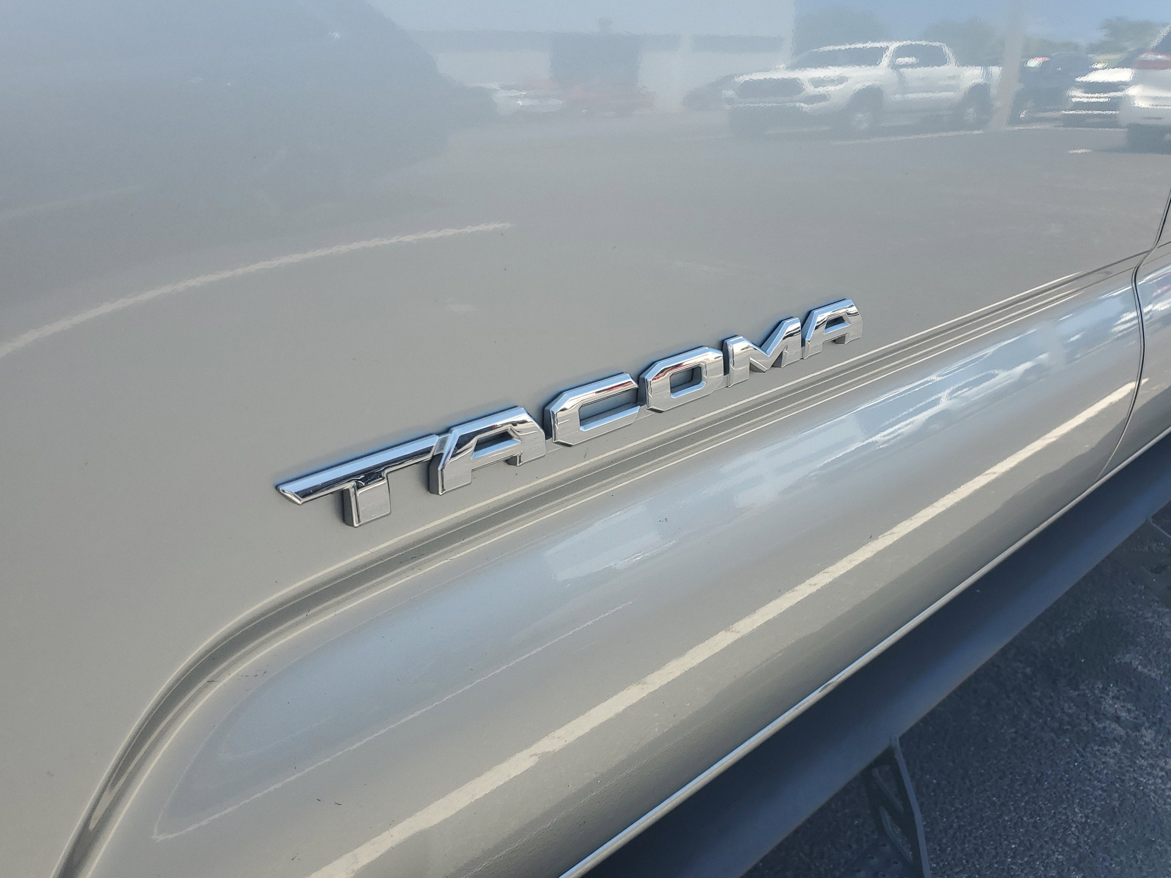 2022 Toyota Tacoma 2WD SR5