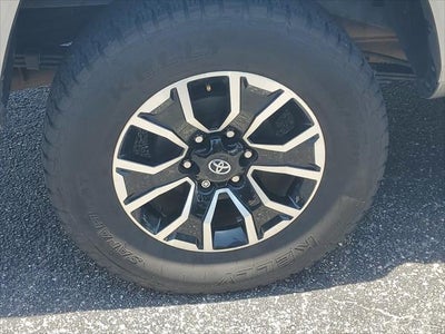 2022 Toyota Tacoma 2WD SR5