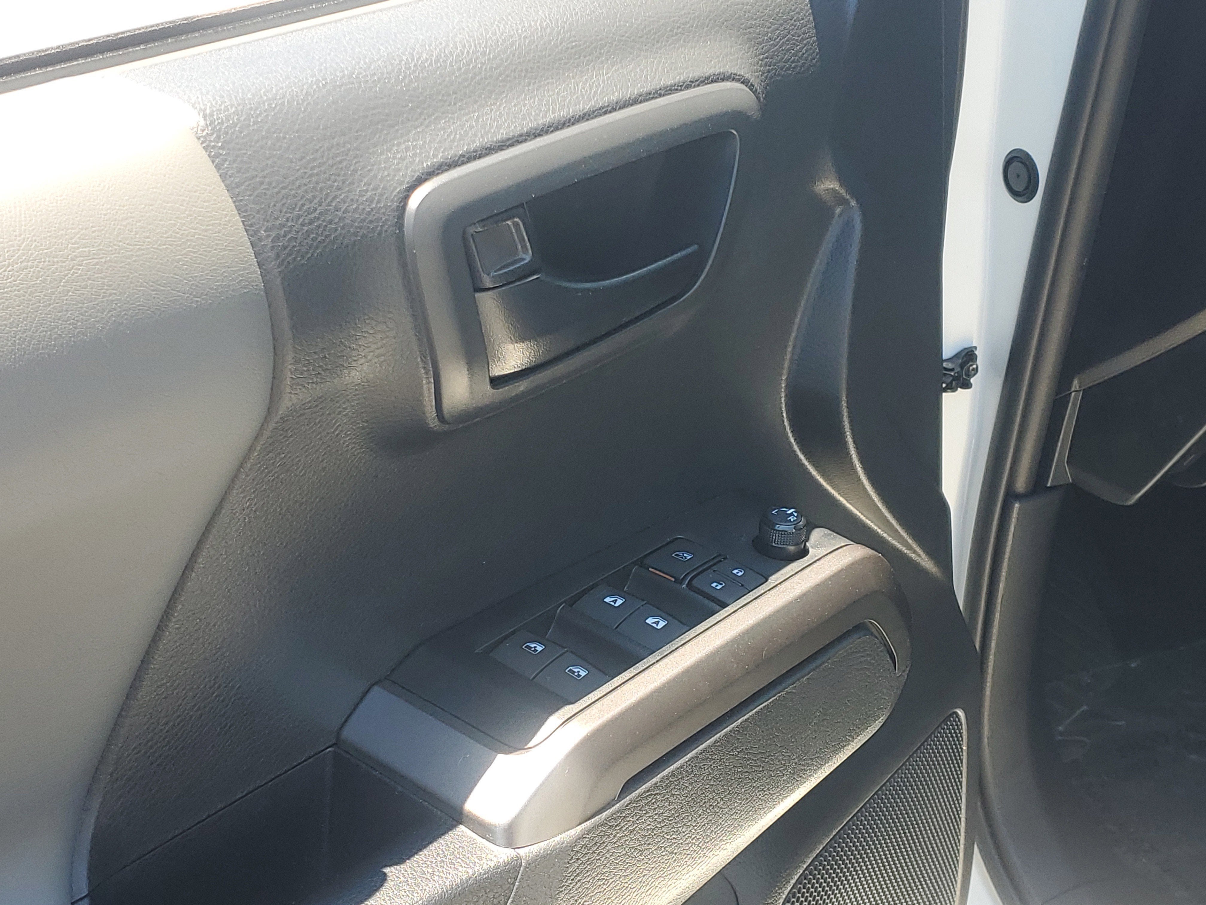 2023 Toyota Tacoma 2WD SR5