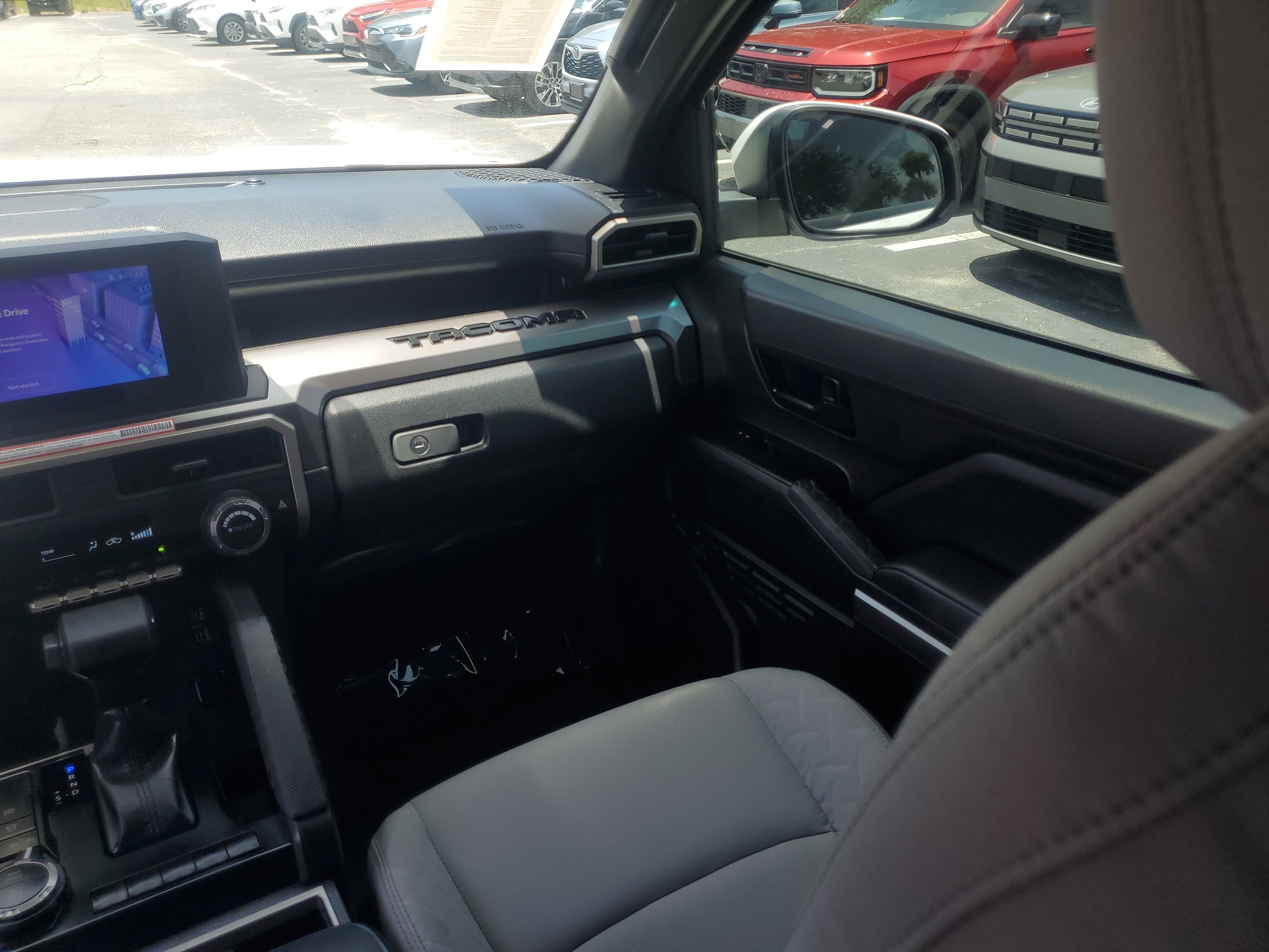 2025 Toyota Tacoma 4WD SR5