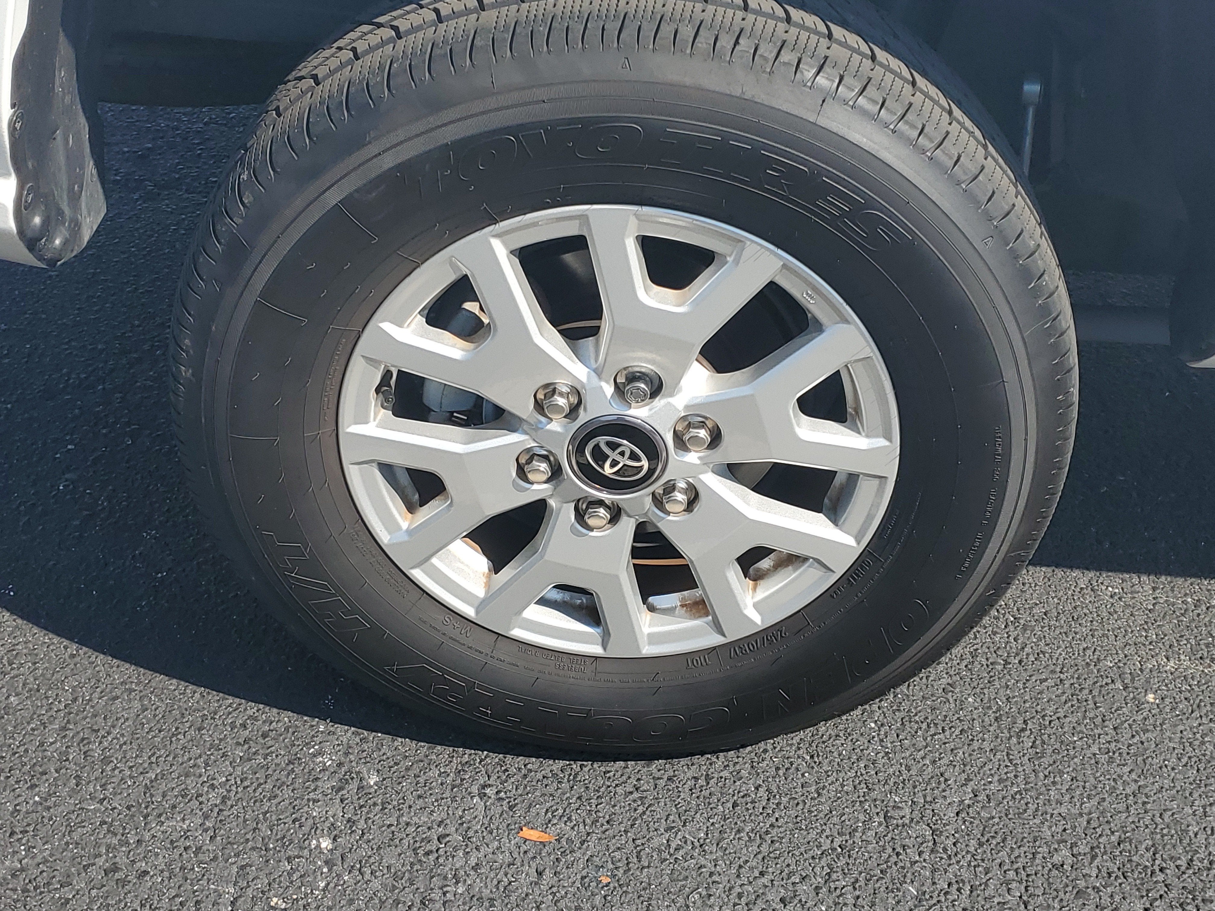 2025 Toyota Tacoma 4WD SR5