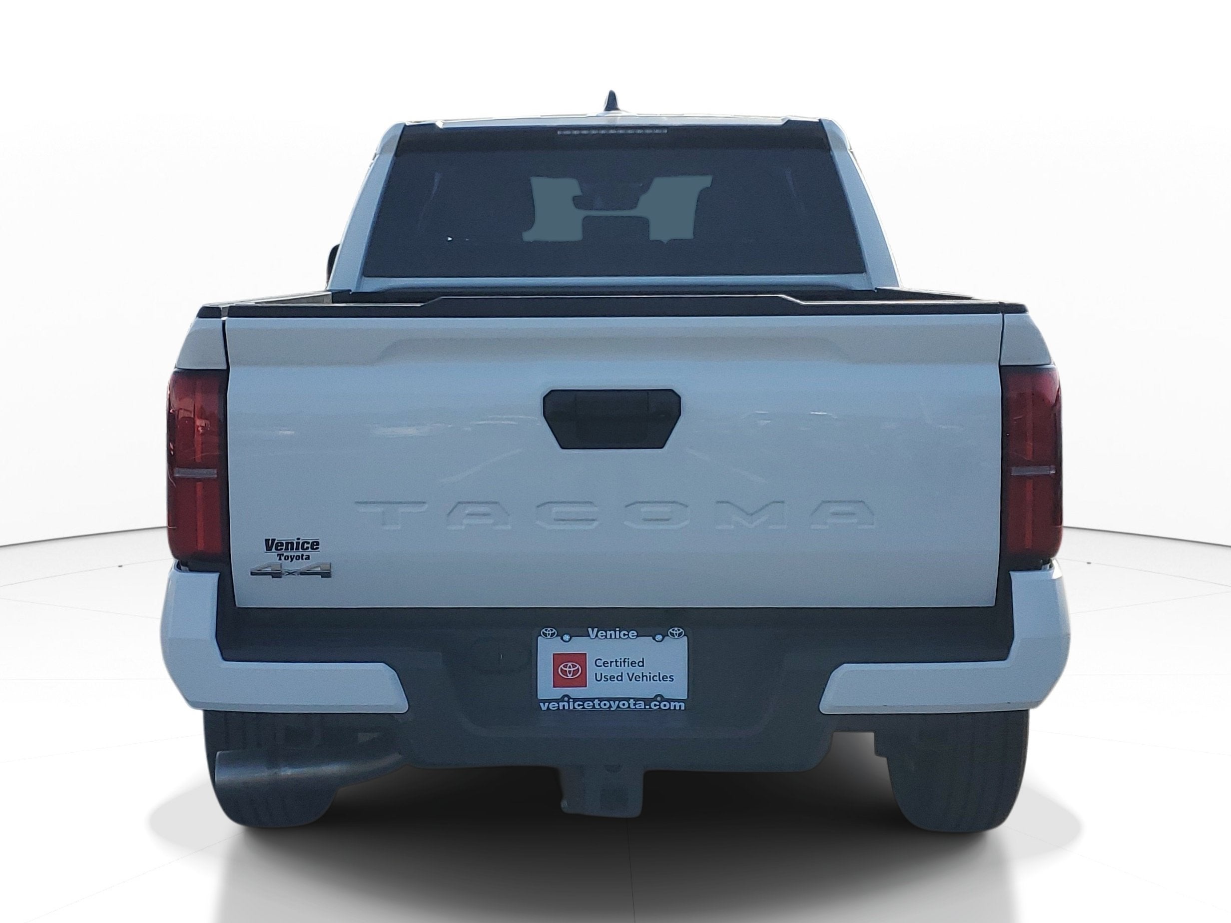 2025 Toyota Tacoma 4WD SR5