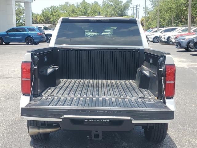 2025 Toyota Tacoma 4WD SR5
