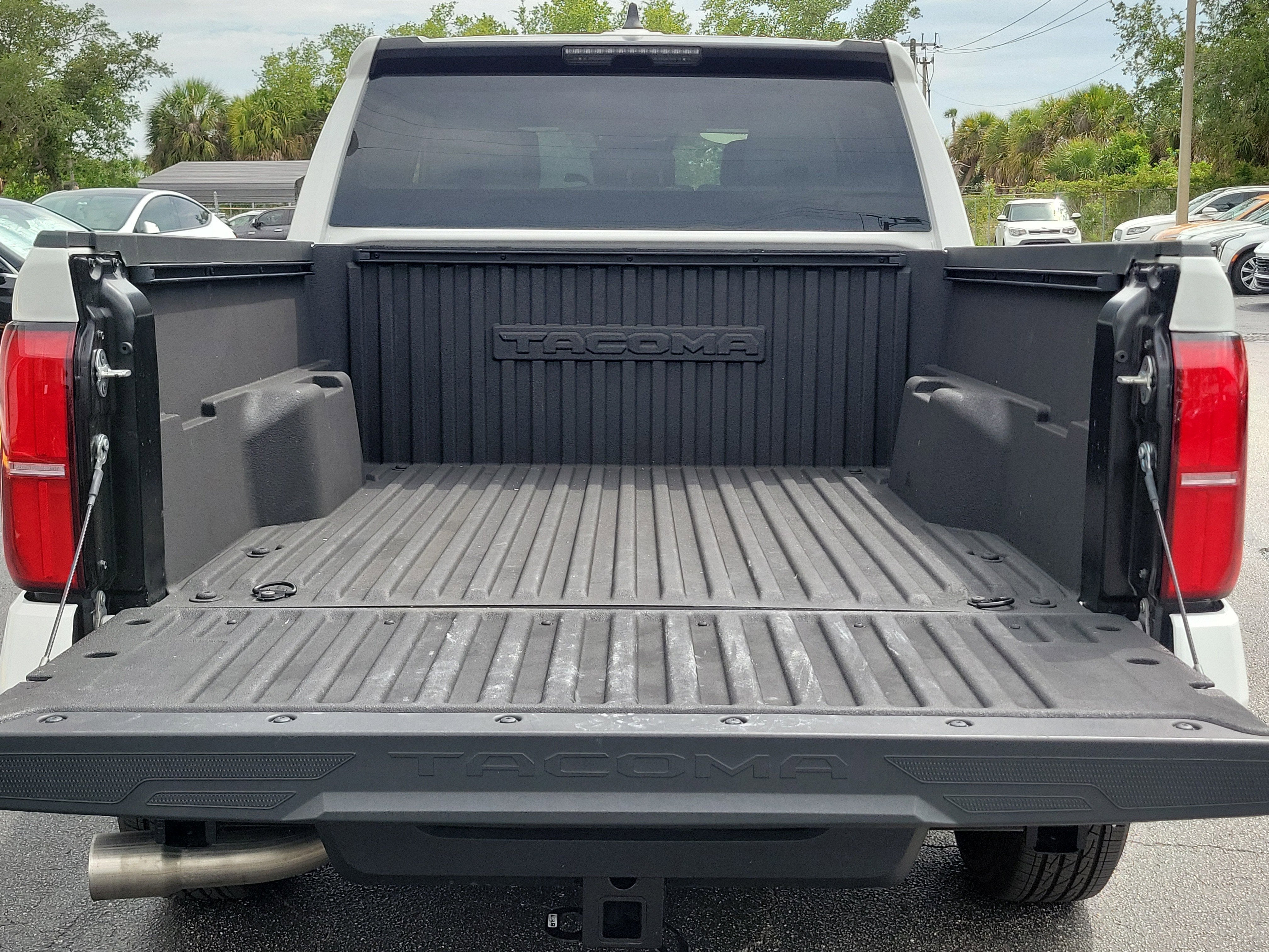 2024 Toyota Tacoma 4WD SR5