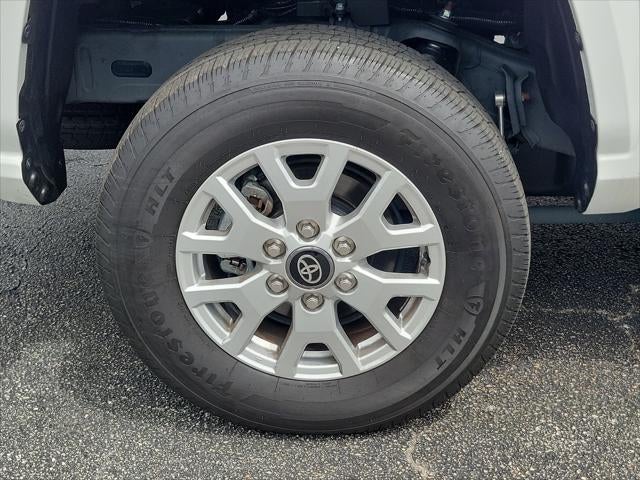 2024 Toyota Tacoma 4WD SR5