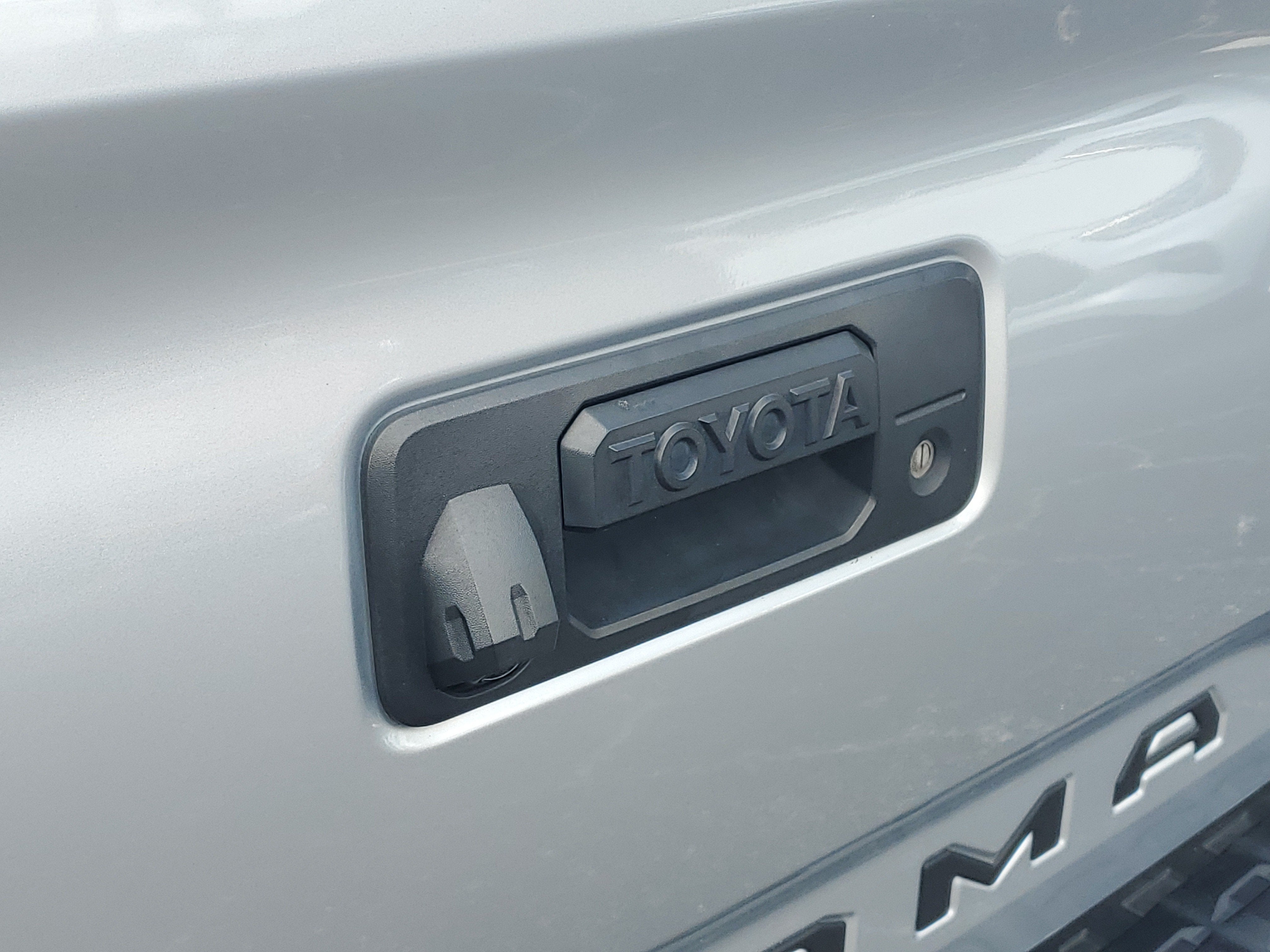 2022 Toyota Tacoma 4WD SR5